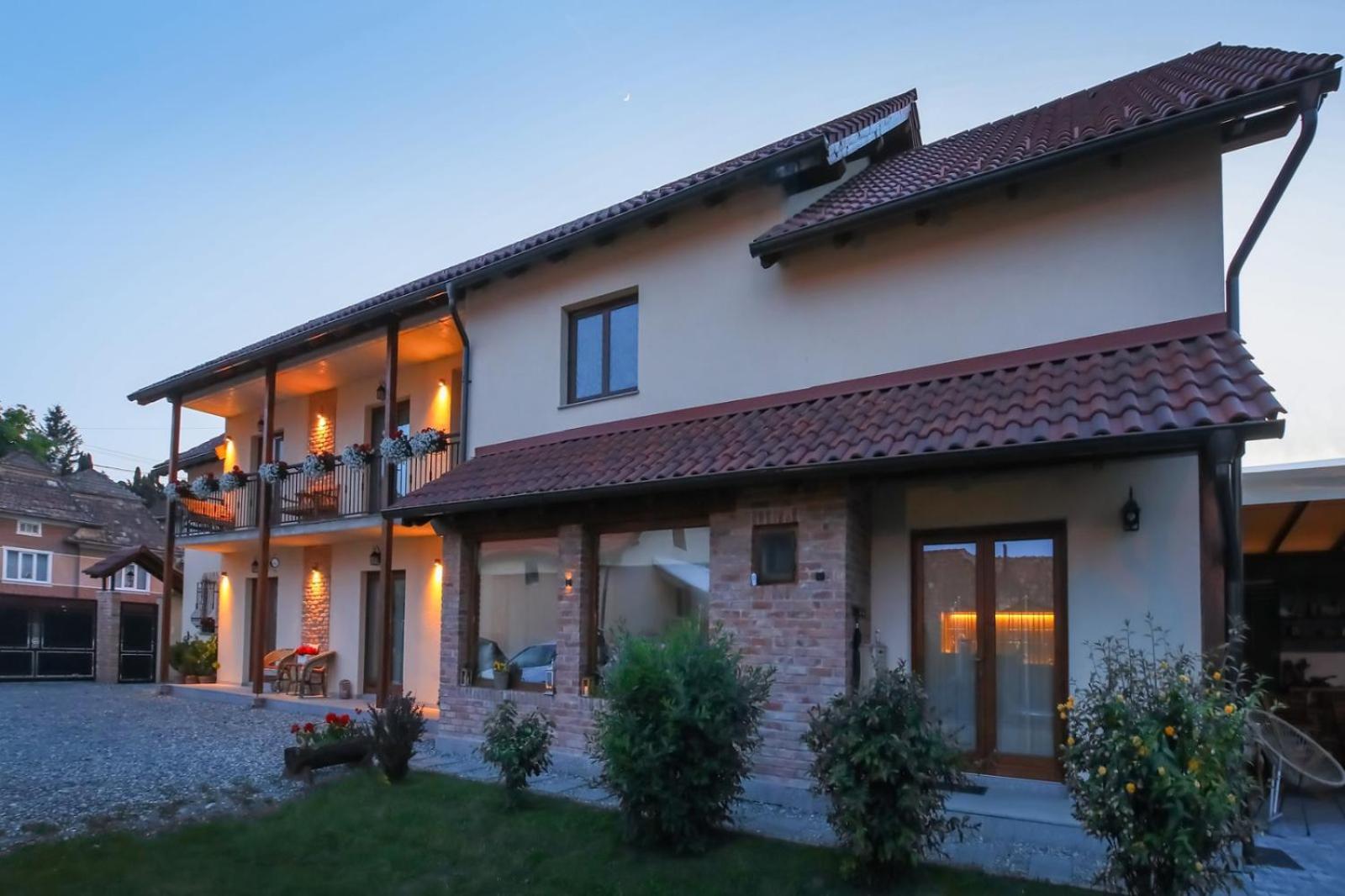 Ama Guest House Turda Exterior photo