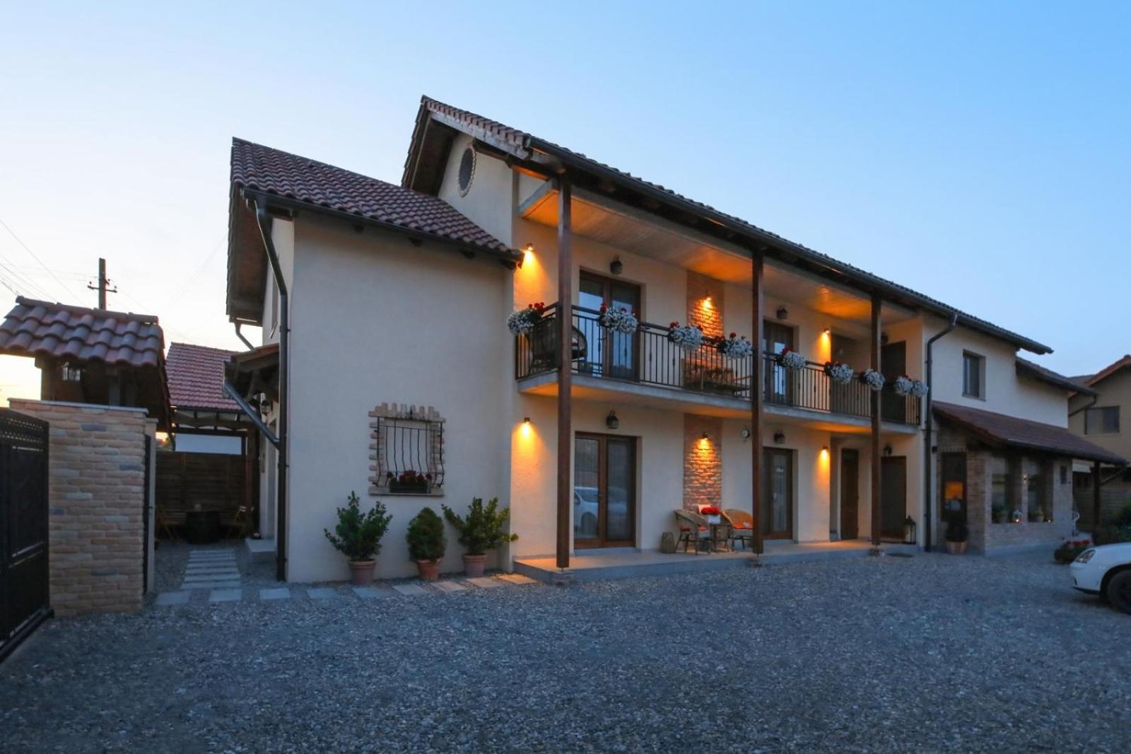 Ama Guest House Turda Exterior photo