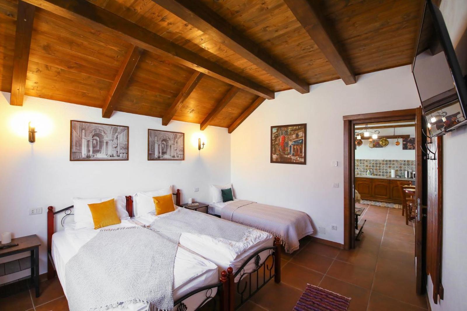 Ama Guest House Turda Exterior photo