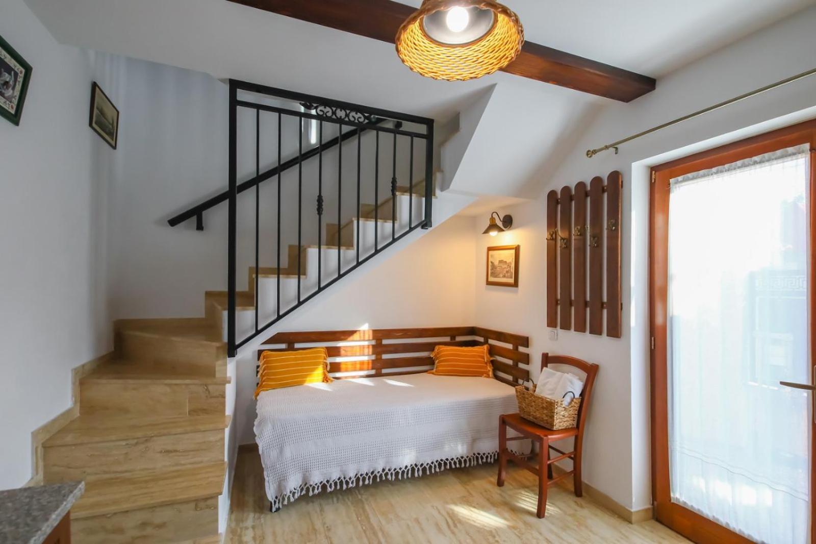 Ama Guest House Turda Exterior photo